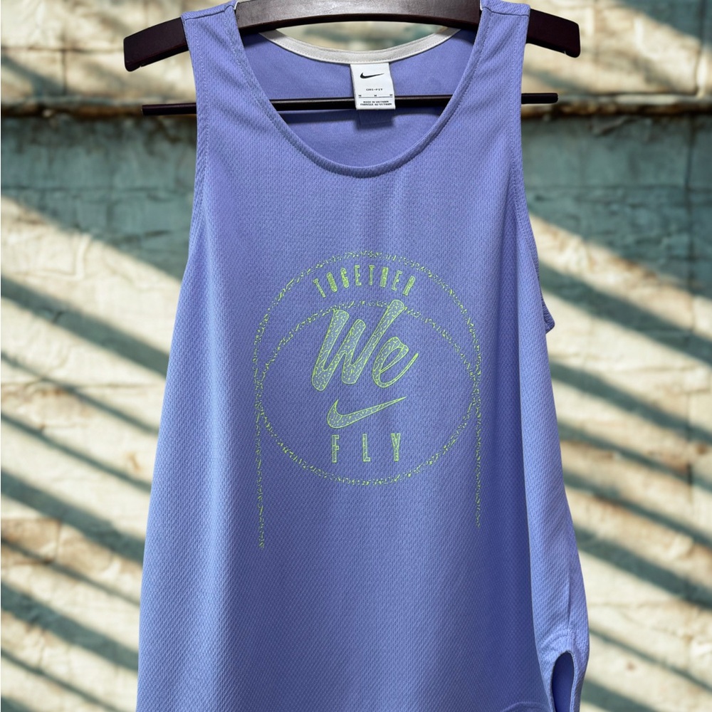 Women’s Nike Standard Issue "Together We Fly" Basketball Jersey Size M